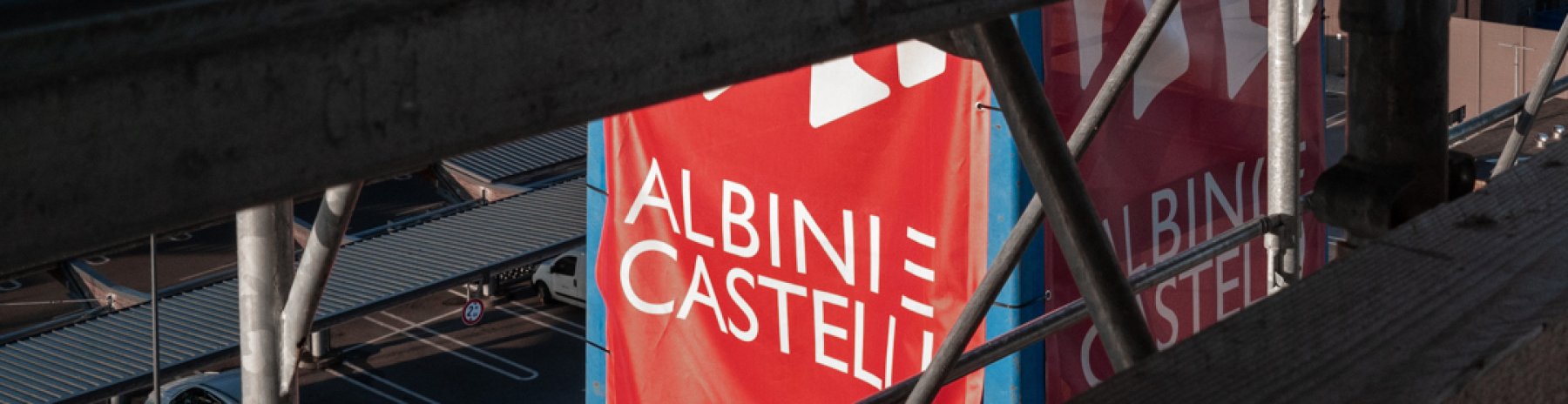 Insegna Albini e Castelli in cantiere